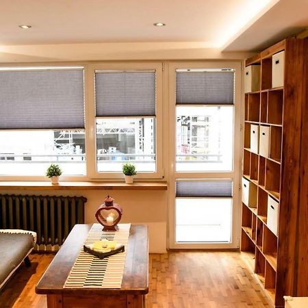 Chmielna Wood Lux Appartement Warschau Buitenkant foto