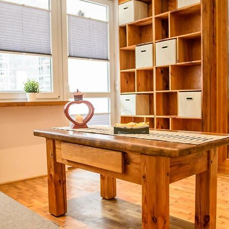 Chmielna Wood Lux Appartement Warschau Buitenkant foto
