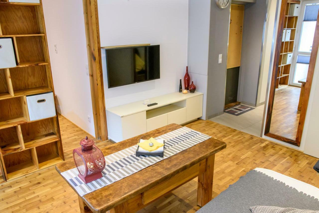 Chmielna Wood Lux Appartement Warschau Buitenkant foto