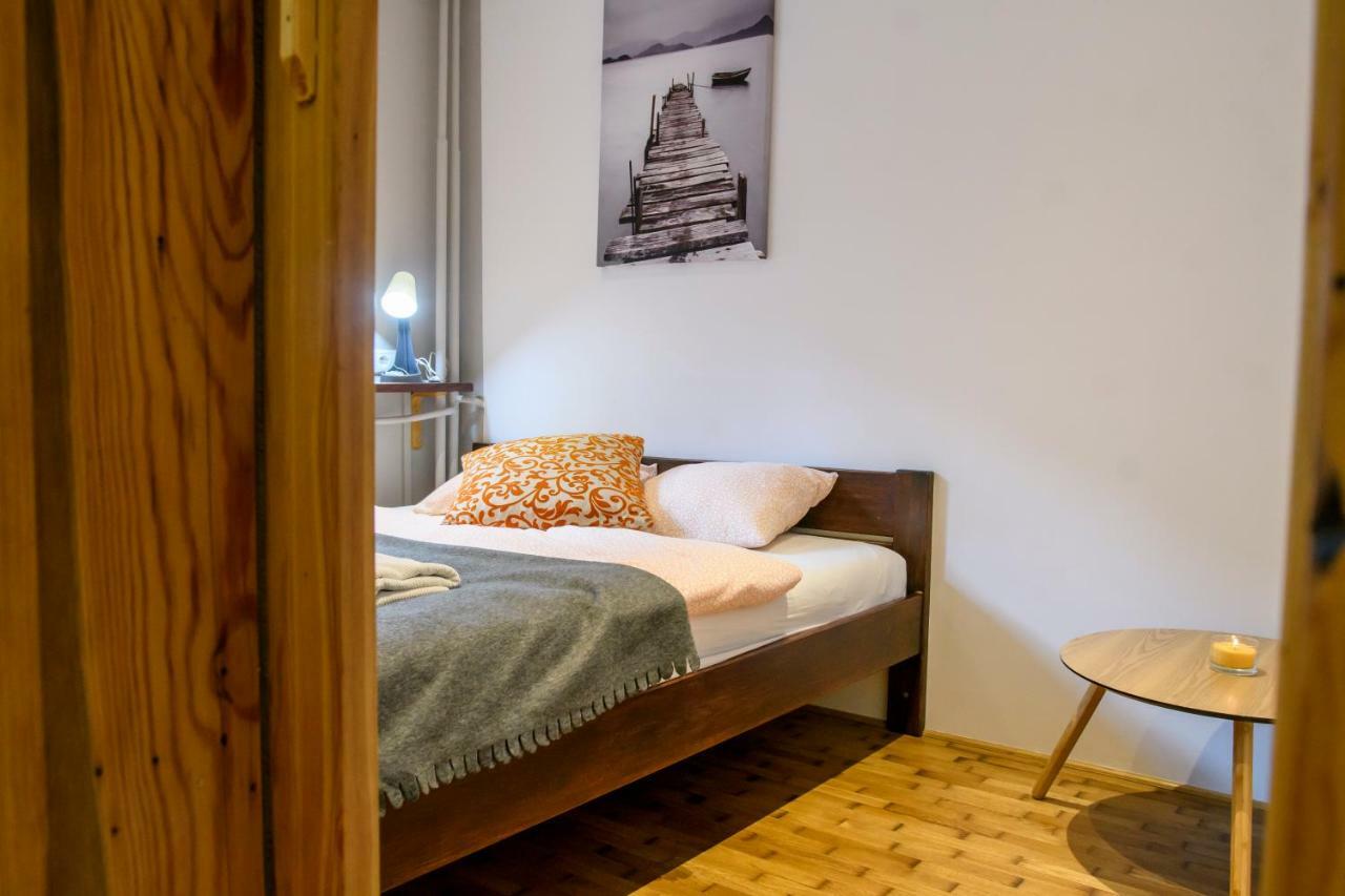 Chmielna Wood Lux Appartement Warschau Buitenkant foto