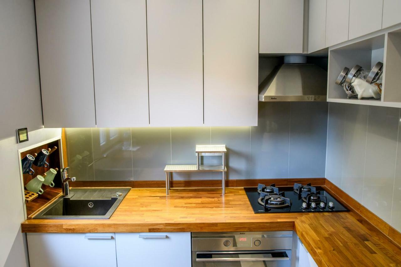 Chmielna Wood Lux Appartement Warschau Buitenkant foto
